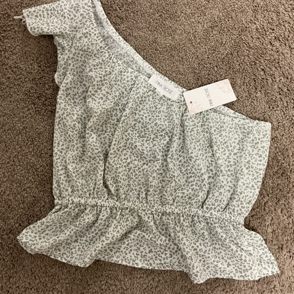 Pink Rose One-Shoulder Ruffle Hem Crop Top in Sage Leopard